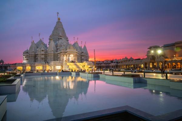 Akshardham Mahamandir, largest hindu temple in nation , in Robbinsville, N.J.